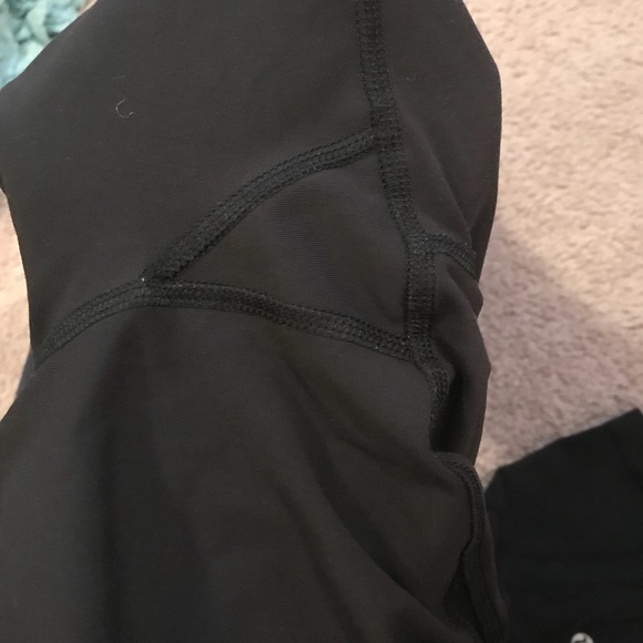 Crop Lululemon Leggings - Picture 4 of 8